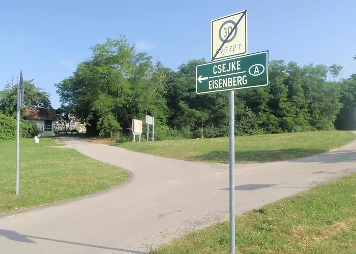 Eisenberg Nyaraló